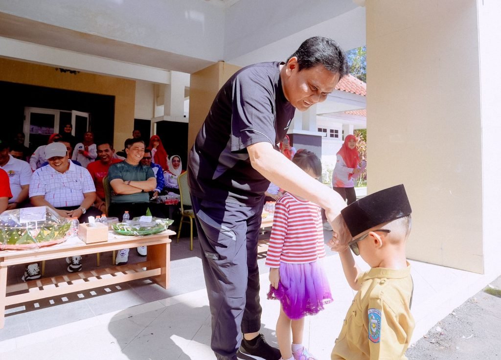 Carnaval PAUD Ceria, Bupati Barru Apresiasi Inisiasi Plt Ketua TP PKK Kab.Barru Melibatkan Anak Usia Dini untuk Memahami dan Berpartisipasi Pada Daerah.