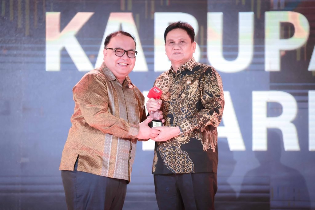 Bupati Barru terima Penghargaan pada CNN Indonesia Awards 2024