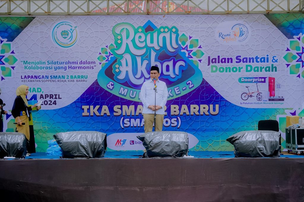 Hadiri Reuni Akbar dan Mubes 2 IKA SMAN 2 Barru, Bupati Barru : Selamat Bereuni dan Pengurus yang terpilih agar Amanah