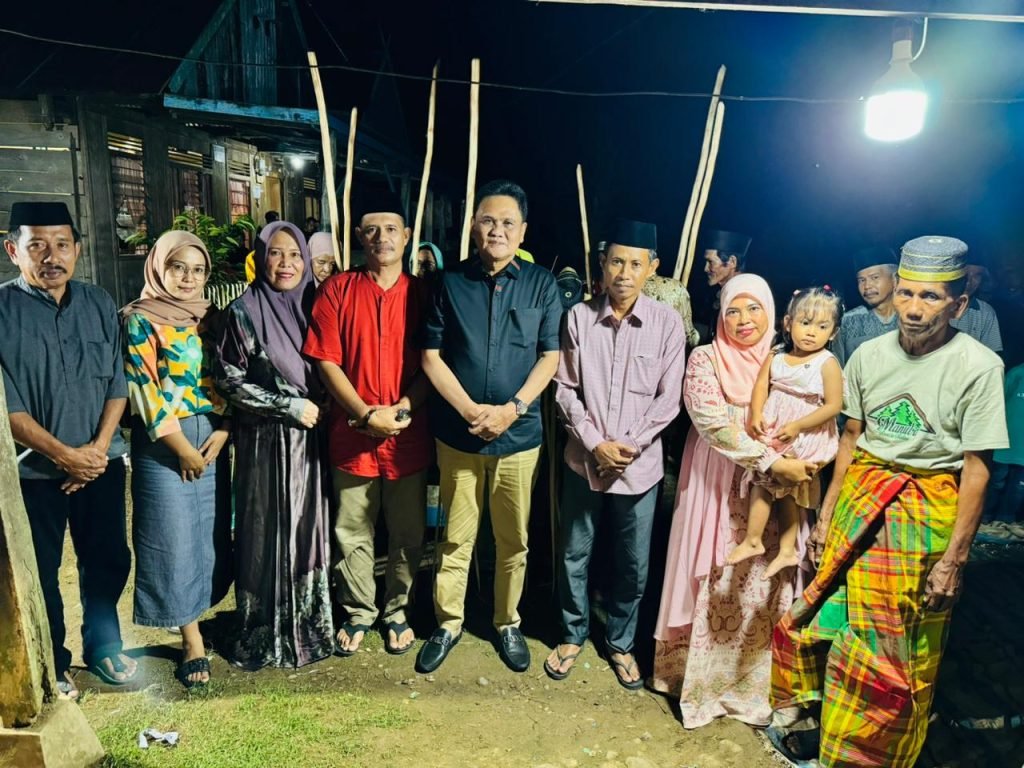 Hadiri Mappadendang Desa Manuda, Bupati Barru : Bagian yang terpisahkan dari Kekayaan Budaya Barru