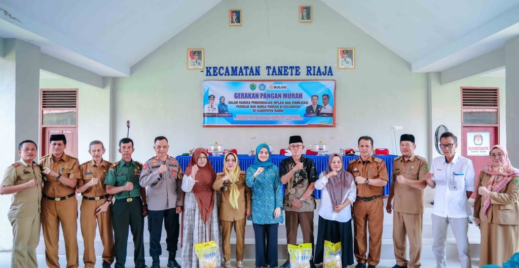 Plt.Ketua TP PKK Kab.Barru Launching Gerakan Pangan Murah (GPM) Tingkat Kecamatan Tanete Riaja
