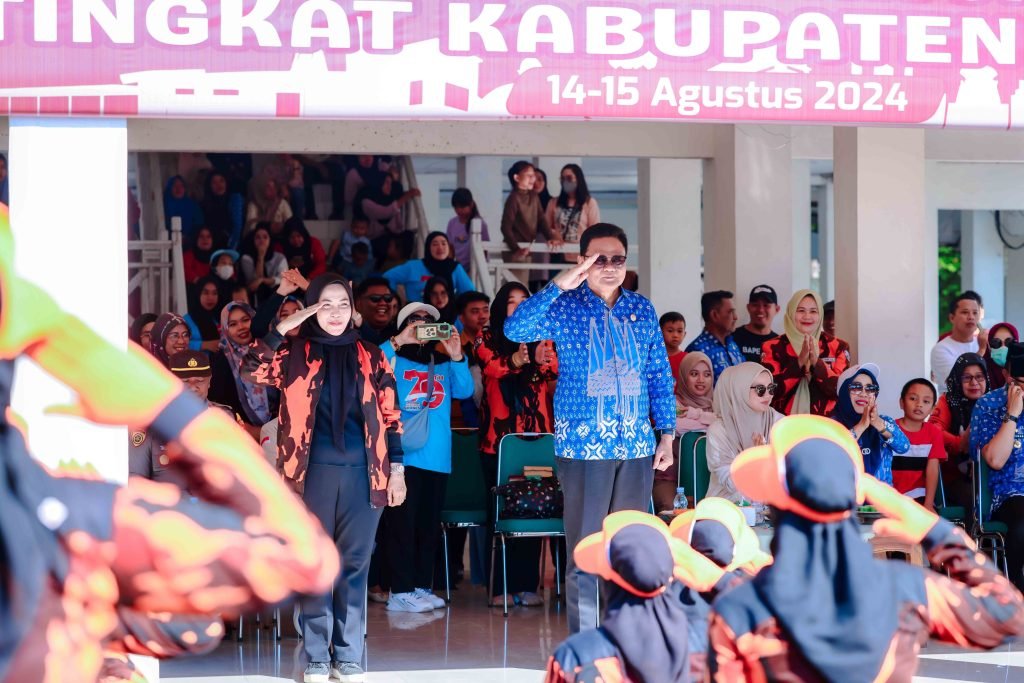 Meriahkan HUT RI Ke 79, Pemkab Barru Gelar Lomba Gerak Jalan Antar OPD, Pelajar, dan Umum
