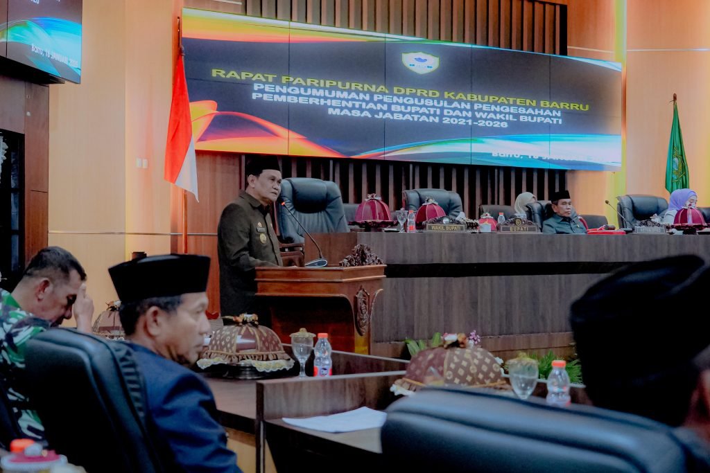 Bupati Barru Hadiri Rapat Paripurna Pengumuman Pengusulan Pengesahan Pemberhentian Bupati dan Wakil Bupati Masa Jabatan Tahun 2021-2026
