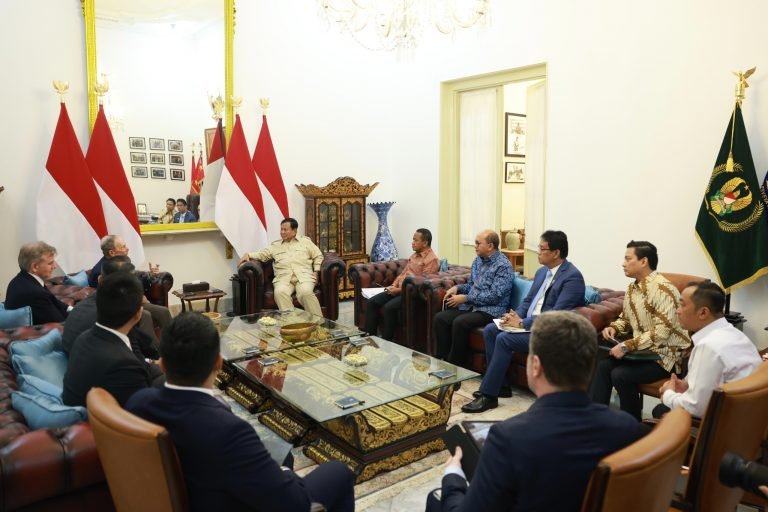 Prabowo Terima Michael Bloomberg Jajaki Kerja Sama SDM, Kesehatan, dan Konservasi Laut